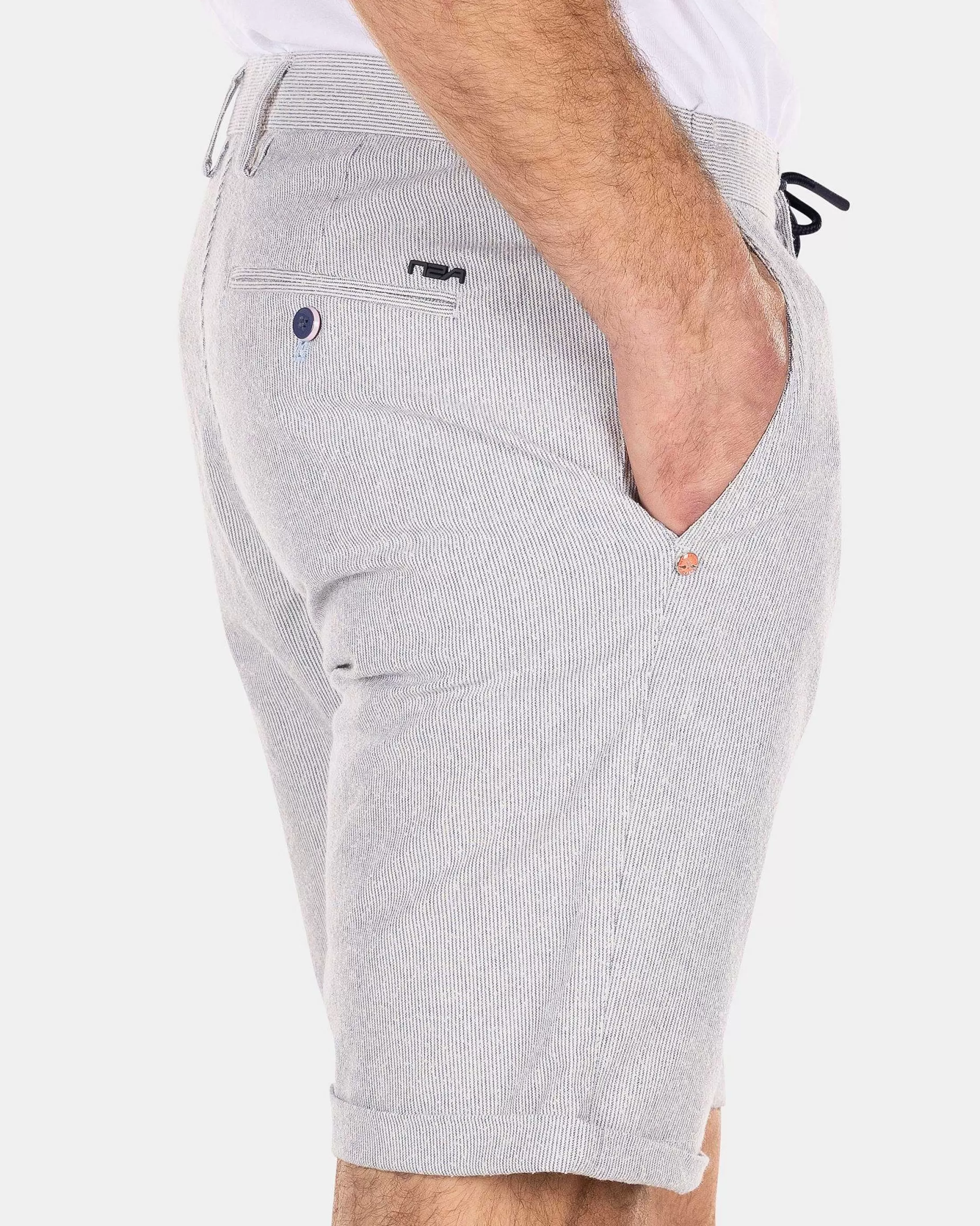 Shop NZA New Zealand Auckland Kurze Chinos In Hellen Farben-Dusk Blue